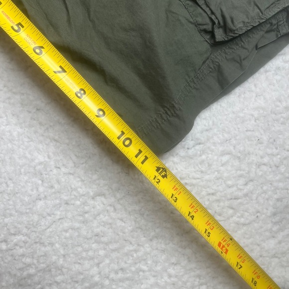Gap Gapkhakis Loose Fit Cargo Shorts Mens XS Green utility Crocodile 279454-03 - Picture 7 of 9
